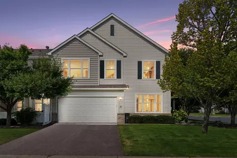 5075 N Holly Ln #8, Plymouth, MN 55446