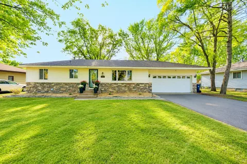 16515 Flagstaff Ave W, Rosemount, MN 55068