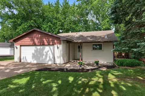 9626 Wellington Ln N, Maple Grove, MN 55369