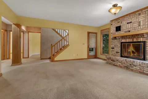 Living - 2721 Park Dr, Saint Cloud, MN 56303 photo 3 of 4