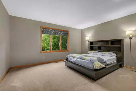 Bedroom - 2721 Park Dr, Saint Cloud, MN 56303 photo 4 of 4