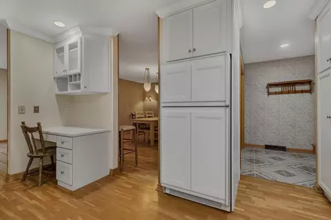 Entry Way - 2721 Park Dr, Saint Cloud, MN 56303 photo 1 of 4