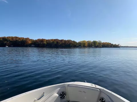 2930 Bay St, Wayzata, MN 55391