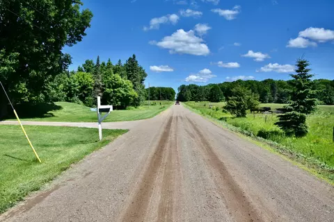 Exterior - 19367 150th Ave, Milaca, MN 56353 photo 16 of 24