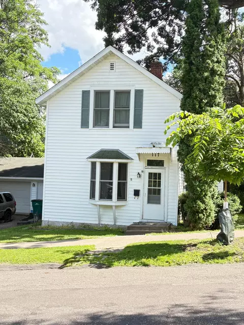117 Linden St W, Stillwater, MN 55082