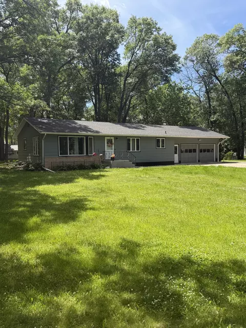 1906 Rachel Dr NE, Alexandria, MN 56308