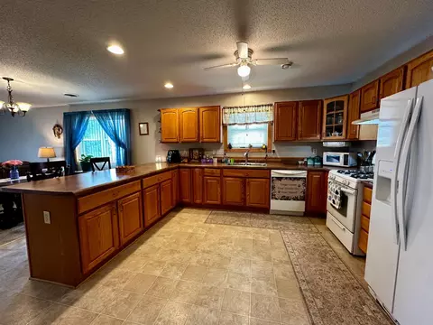 Kitchen - 305 E Fillmore, Mabel, MN 55954 photo 3 of 4