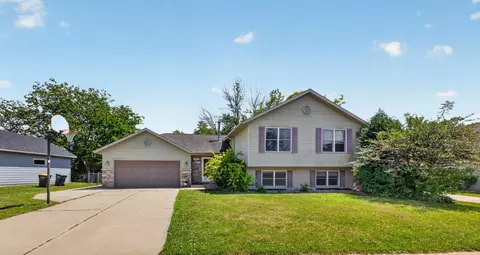 4022 Villa Rd NW, Rochester, MN 55901