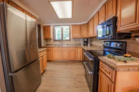 Kitchen - 733 11th St NW, Willmar, MN 56201 photo 1 of 4