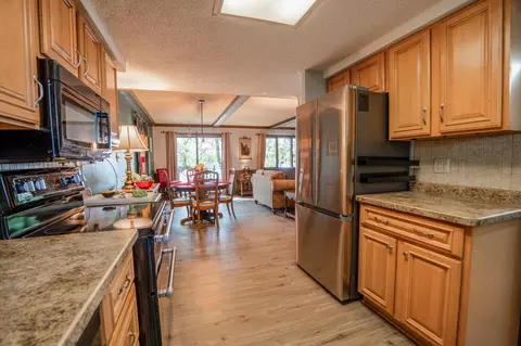 Kitchen - 733 11th St NW, Willmar, MN 56201 photo 2 of 4