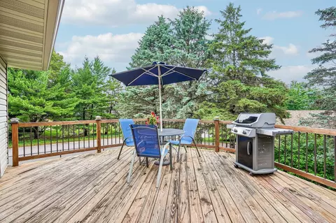 Exterior - 4258 Valley Forge Pl, Eagan, MN 55123 photo 3 of 5