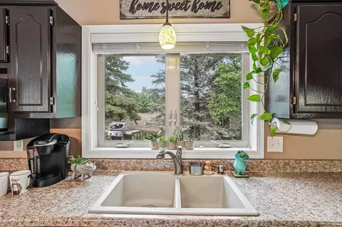 Kitchen - 4258 Valley Forge Pl, Eagan, MN 55123 photo 3 of 4