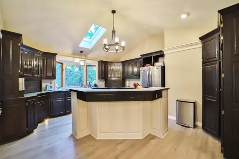 Kitchen - 14476 Lynndale Dr, Baxter, MN 56425 photo 4 of 4