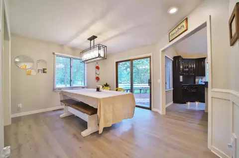 Dining - 14476 Lynndale Dr, Baxter, MN 56425 photo 4 of 5