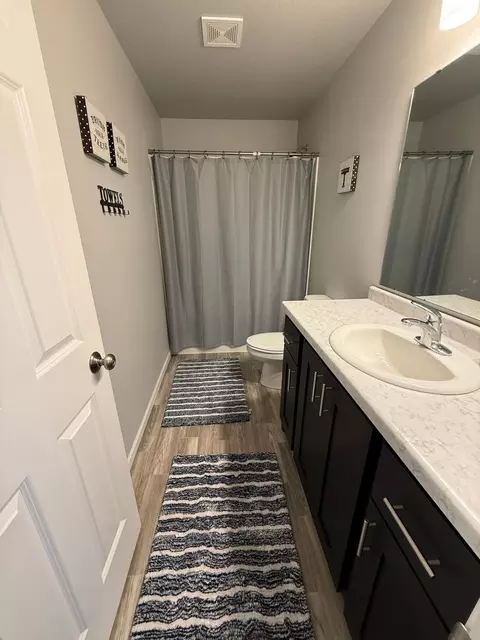 Bath - 401 7th St E, Horace, ND 58047 photo 3 of 3