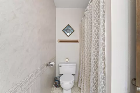 Bath - 2041 W 65th St, Excelsior, MN 55331 photo 3 of 4