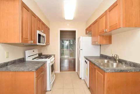 2041 103rd Ave NW, Coon Rapids, MN 55433