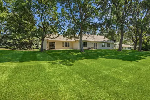 Exterior - 704 24th St SE, Willmar, MN 56201 photo 5 of 7