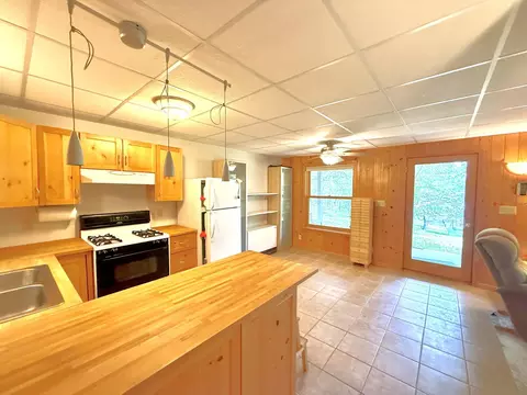 Kitchen - 1787 N Bay Rd, Ely, MN 55731 photo 5 of 6