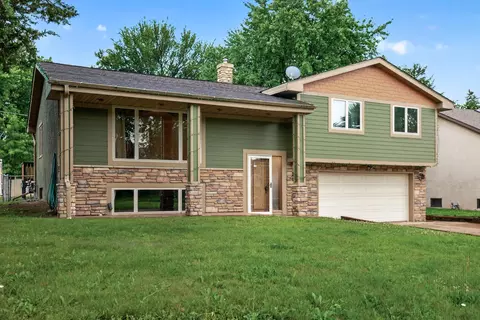 2728 5th Ave E, North Saint Paul, MN 55109