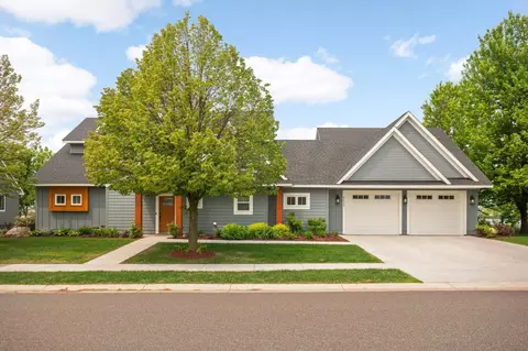 6439 W Laketowne Dr, Albertville, MN 55301