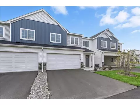 8855 Meadowcrest Dr NE, Monticello, MN 55328