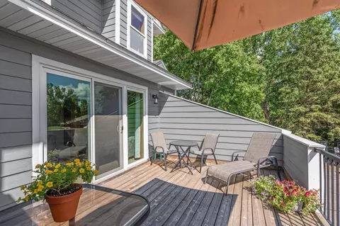 14282 Empire Ave, Apple Valley, MN 55124
