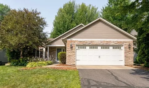 628 Eagle Ridge Rd, Woodbury, MN 55125