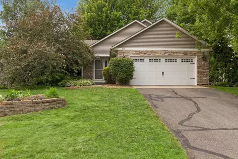 628 Eagle Ridge Rd, Woodbury, MN 55125