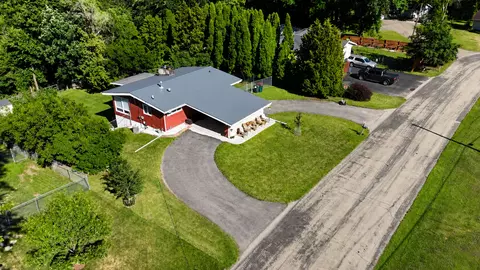 2424 Riverview Heights Dr NE, Rochester, MN 55906
