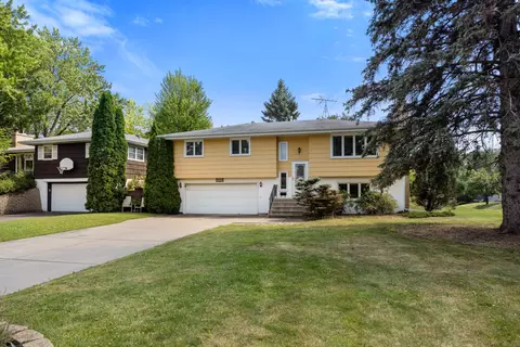 3830 Idaho Ave N, Crystal, MN 55427