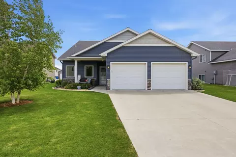 676 16th St S, Sartell, MN 56377