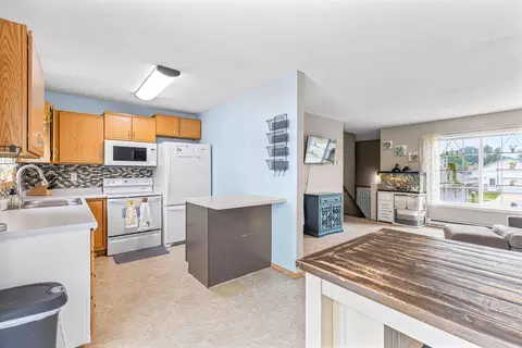 Kitchen - 3915 34th St S, Fargo, ND 58104 photo 1 of 3