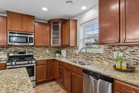 Kitchen - 3981 Cedar Grove Ln, Eagan, MN 55122 photo 1 of 3