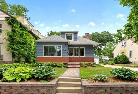 837 1st St NW, Rochester, MN 55901