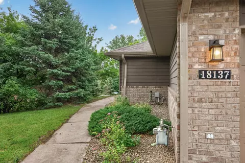 18137 Judicial Way S, Lakeville, MN 55044