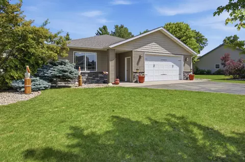 728 Lake Forest Cir, Detroit Lakes, MN 56501