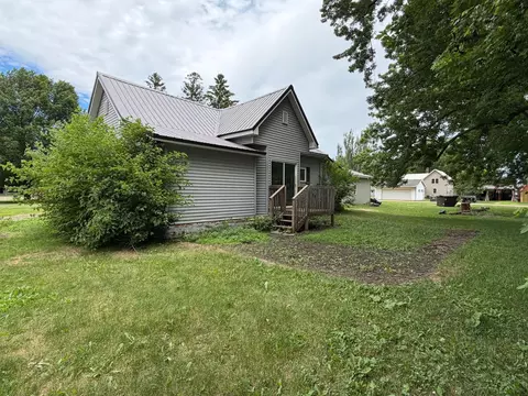 Exterior - 427 Cedar Ave, Westbrook, MN 56183 photo 5 of 5