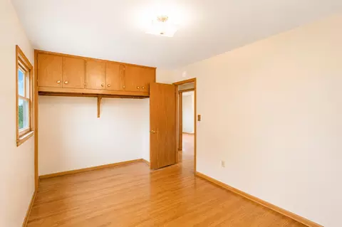 Bedroom - 2011 6th Ave SE, Austin, MN 55912 photo 4 of 8