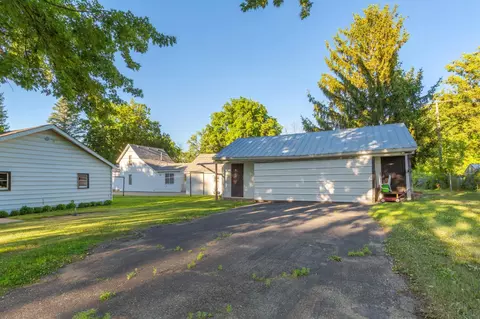 Exterior - 533 9th St NW, Faribault, MN 55021 photo 6 of 6