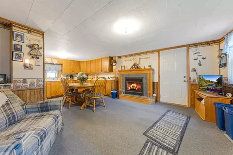 Living - 533 9th St NW, Faribault, MN 55021 photo 3 of 3