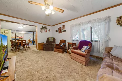 Living - 533 9th St NW, Faribault, MN 55021 photo 1 of 3