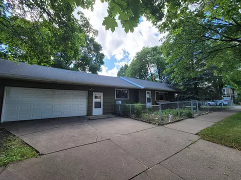 317 Snelling Ave S, Saint Paul, MN 55105