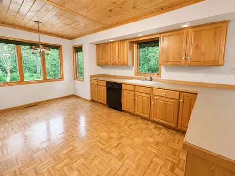 Kitchen - 50573 Evergreenpoint Rd, Bigfork, MN 56628 photo 2 of 5