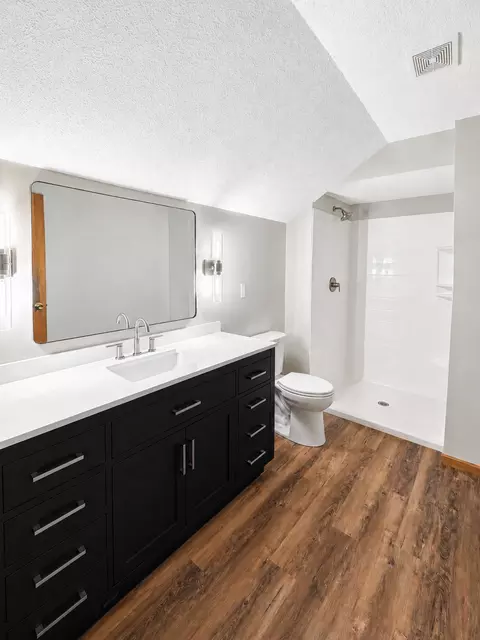 Bath - 50573 Evergreenpoint Rd, Bigfork, MN 56628 photo 2 of 2