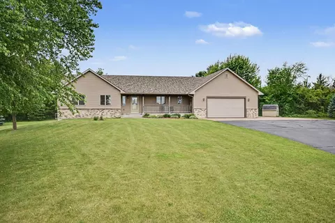 519 Edie Ct, Hudson, WI 54016