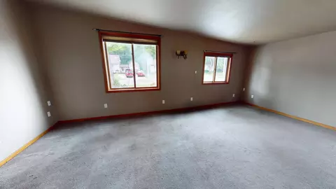 Living - 119 Morningside Rd, Albert Lea, MN 56007 photo 5 of 6