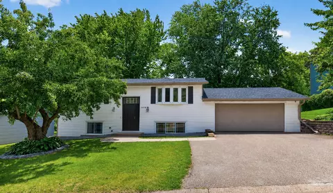 5578 Upper 183rd St W, Farmington, MN 55024