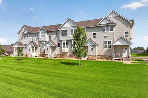 2438 Foxglove Cir, Hudson, WI 54016