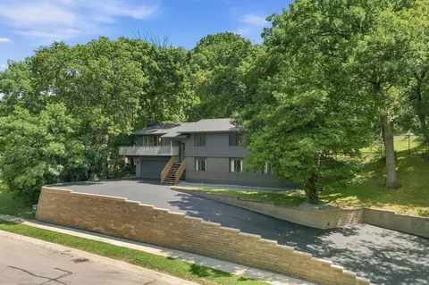 138 Chaparral Dr, Apple Valley, MN 55124